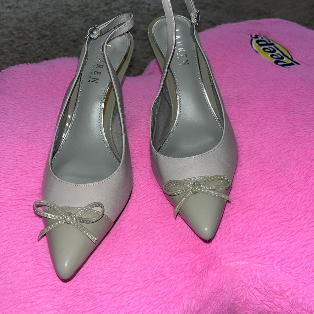 Y2K corporate siren shoe